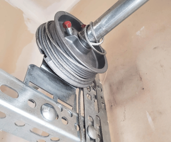 garage doorsnapped cable